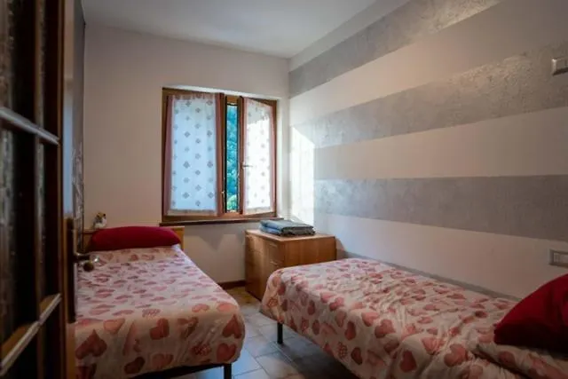 VIVI SERENO, uno stile si vita! Grosio 0*,